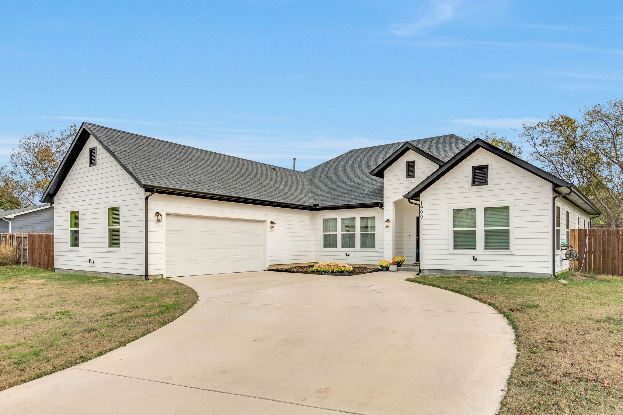 1909 Willowcrest Loop Denton TX 76205