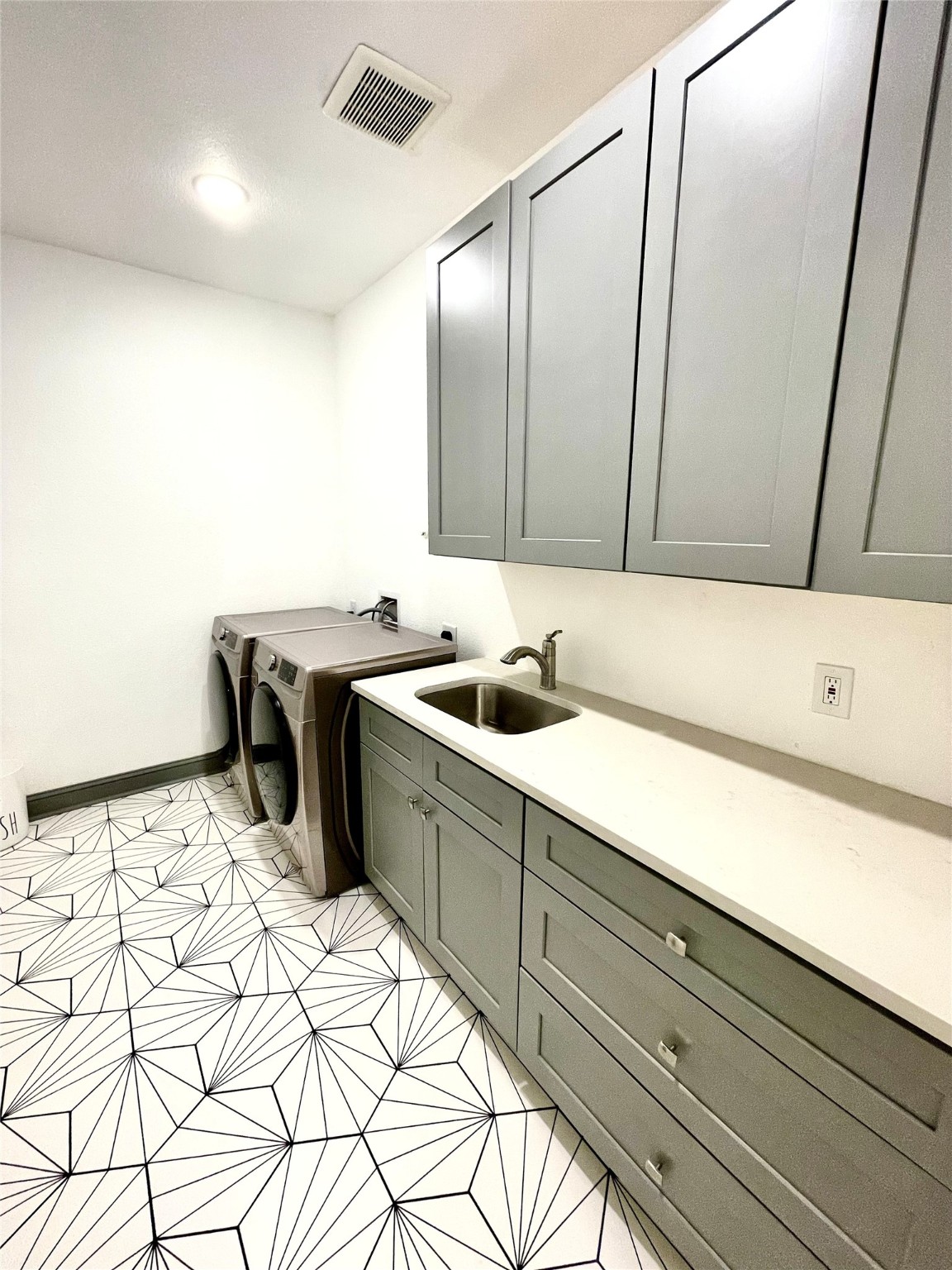 1909 Willowcrest Loop Denton TX 76205