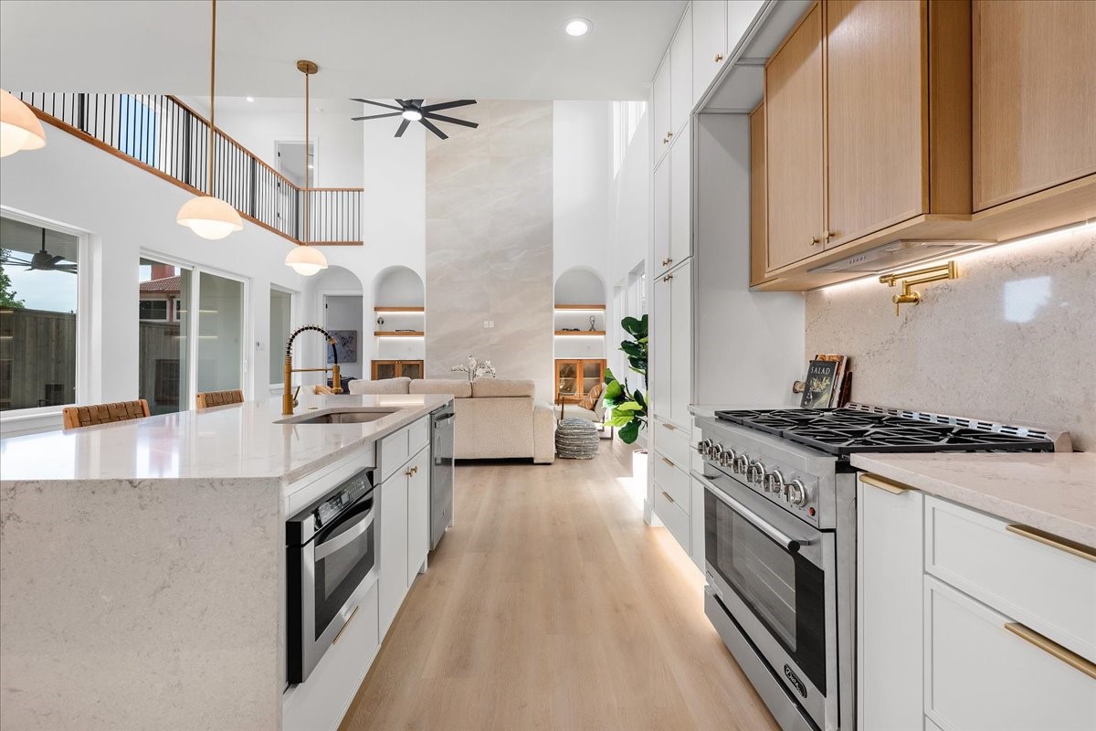 1507 Dennison Street Dallas TX 75212