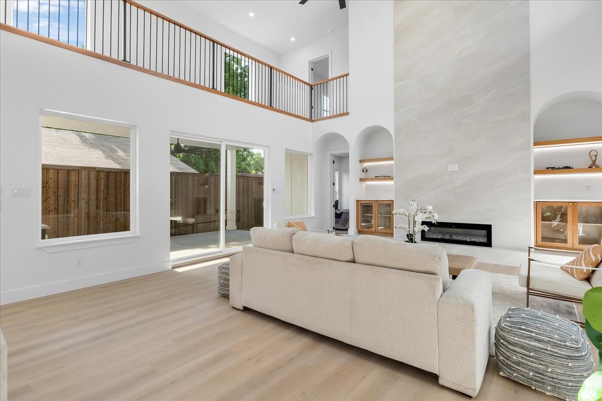 1507 Dennison Street Dallas TX 75212