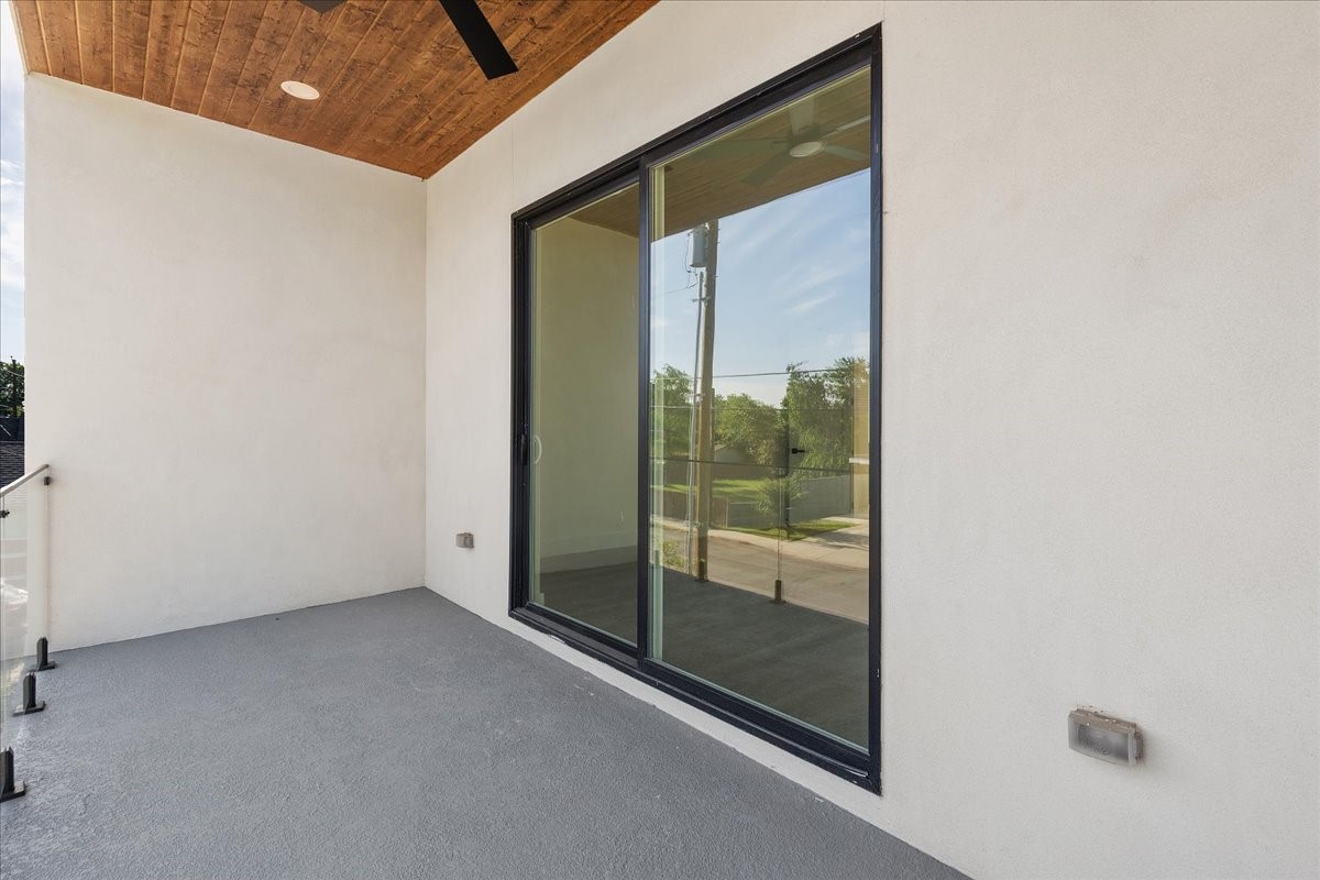 1507 Dennison Street Dallas TX 75212
