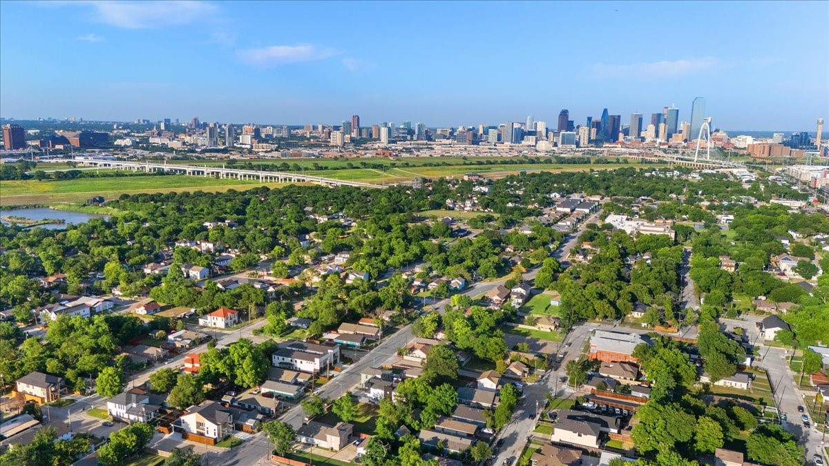 1507 Dennison Street Dallas TX 75212