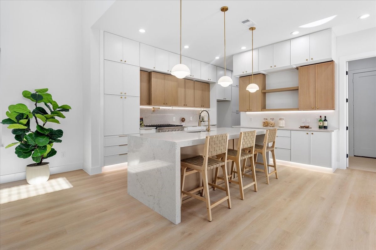 1507 Dennison Street Dallas TX 75212