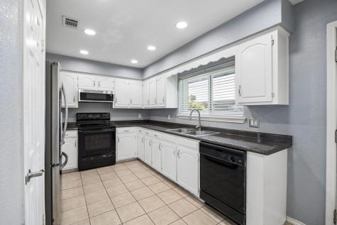709 Bowie Street Forney TX 75126