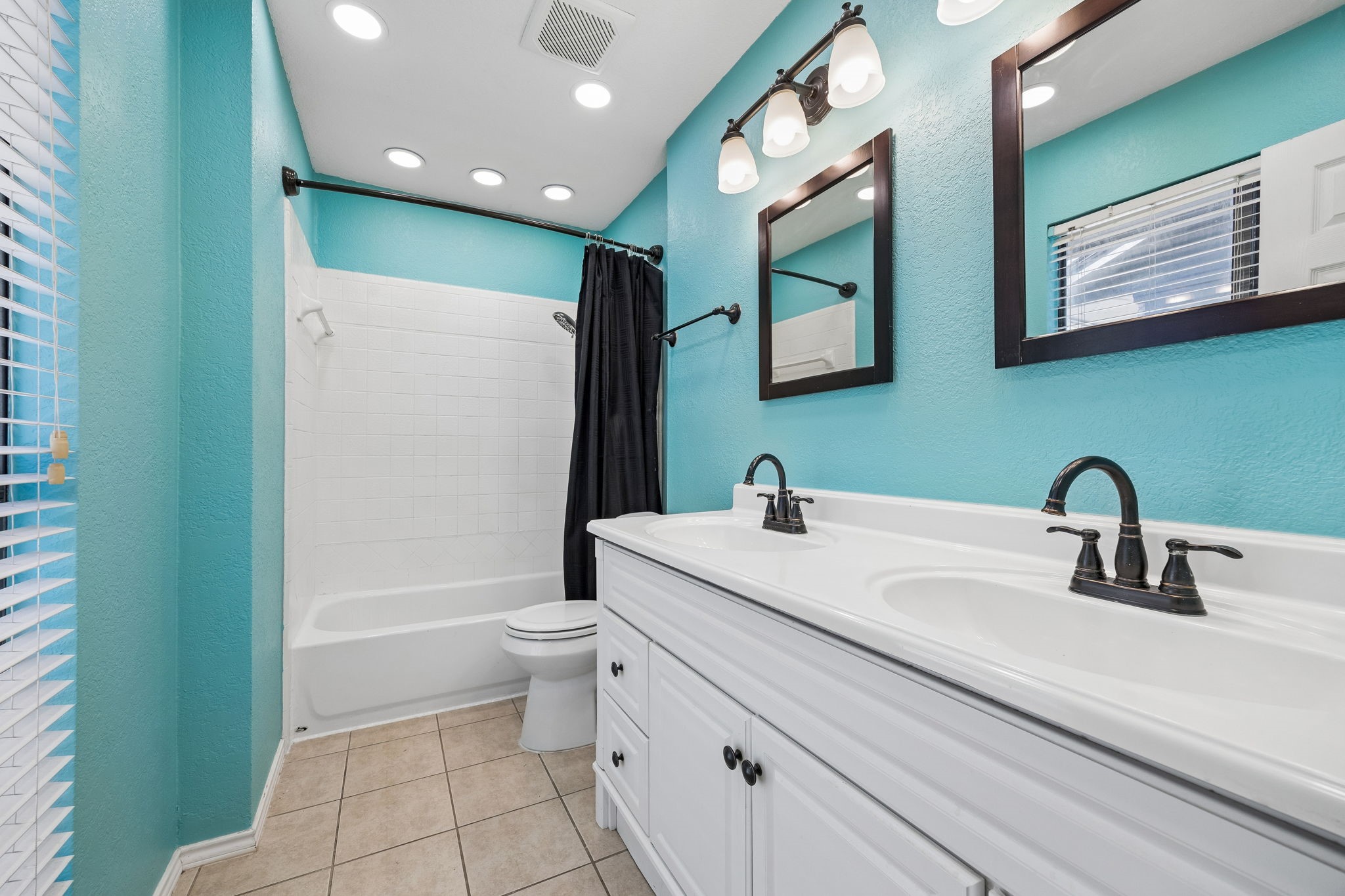 709 Bowie Street Forney TX 75126
