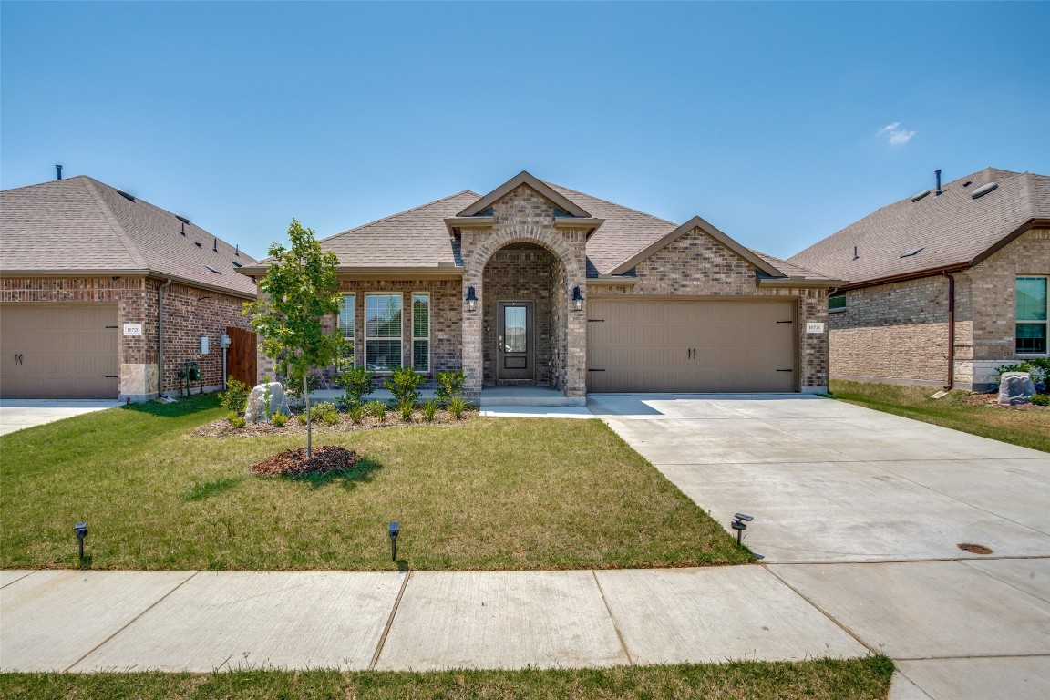 10716 Klondike Lane Aubrey TX 76227