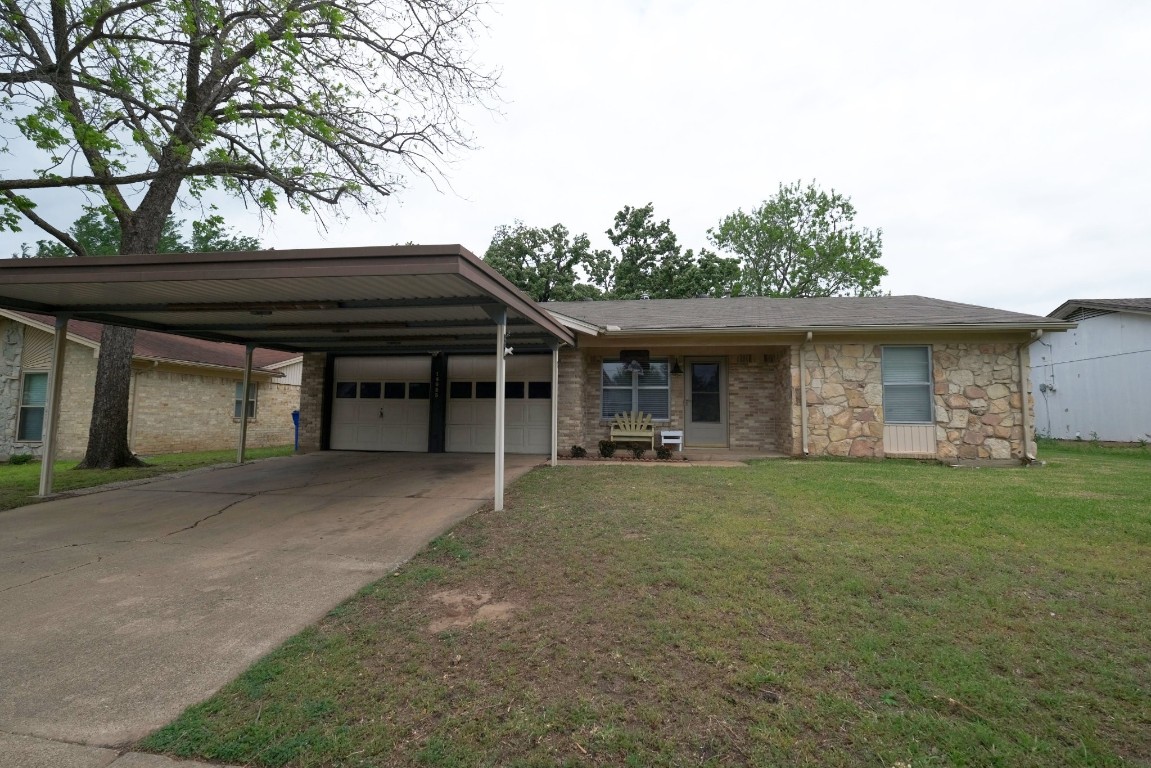 14925 Green Valley Drive Balch Springs TX 75180