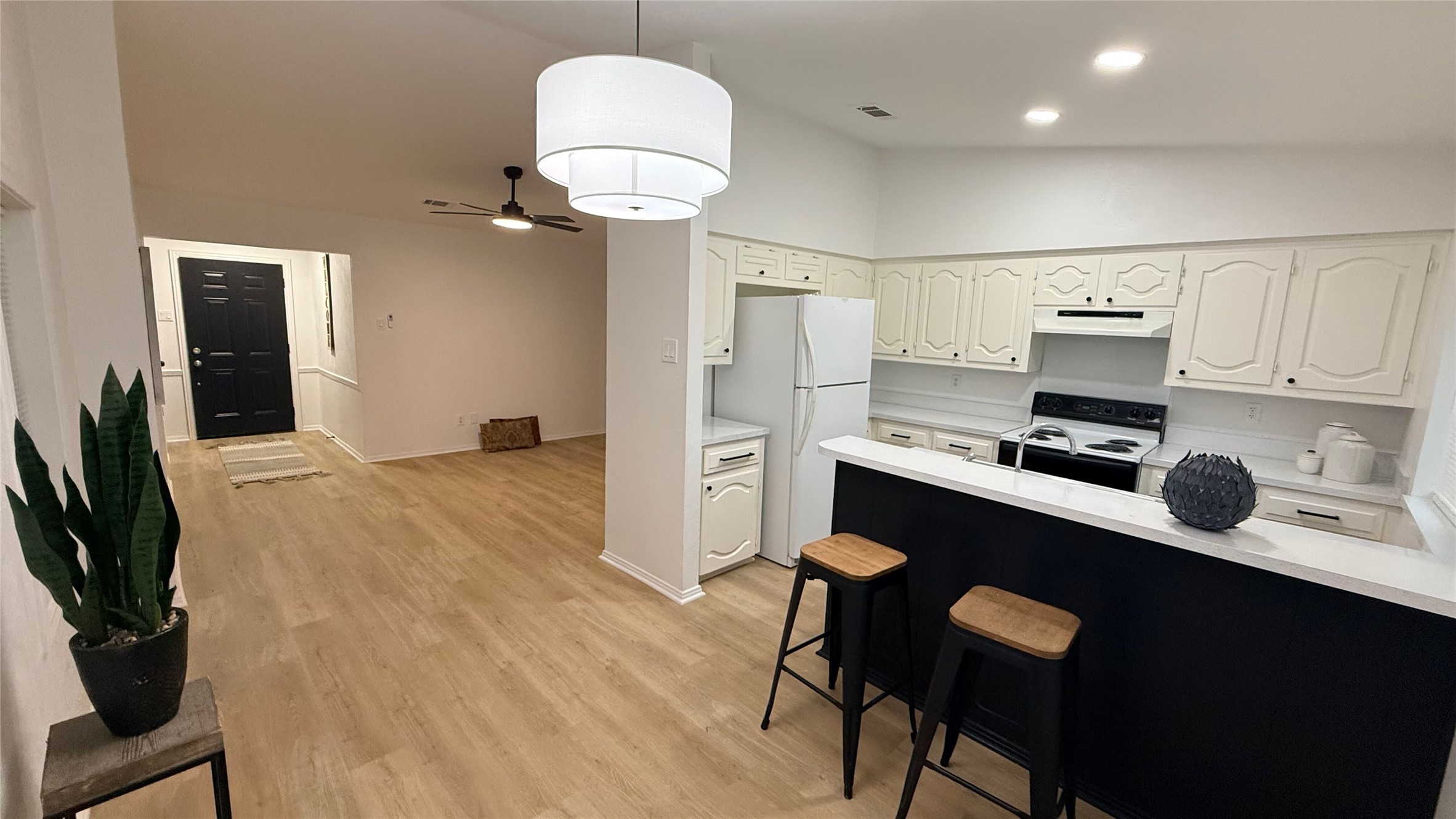 9701 Limestone Drive Dallas TX 75217
