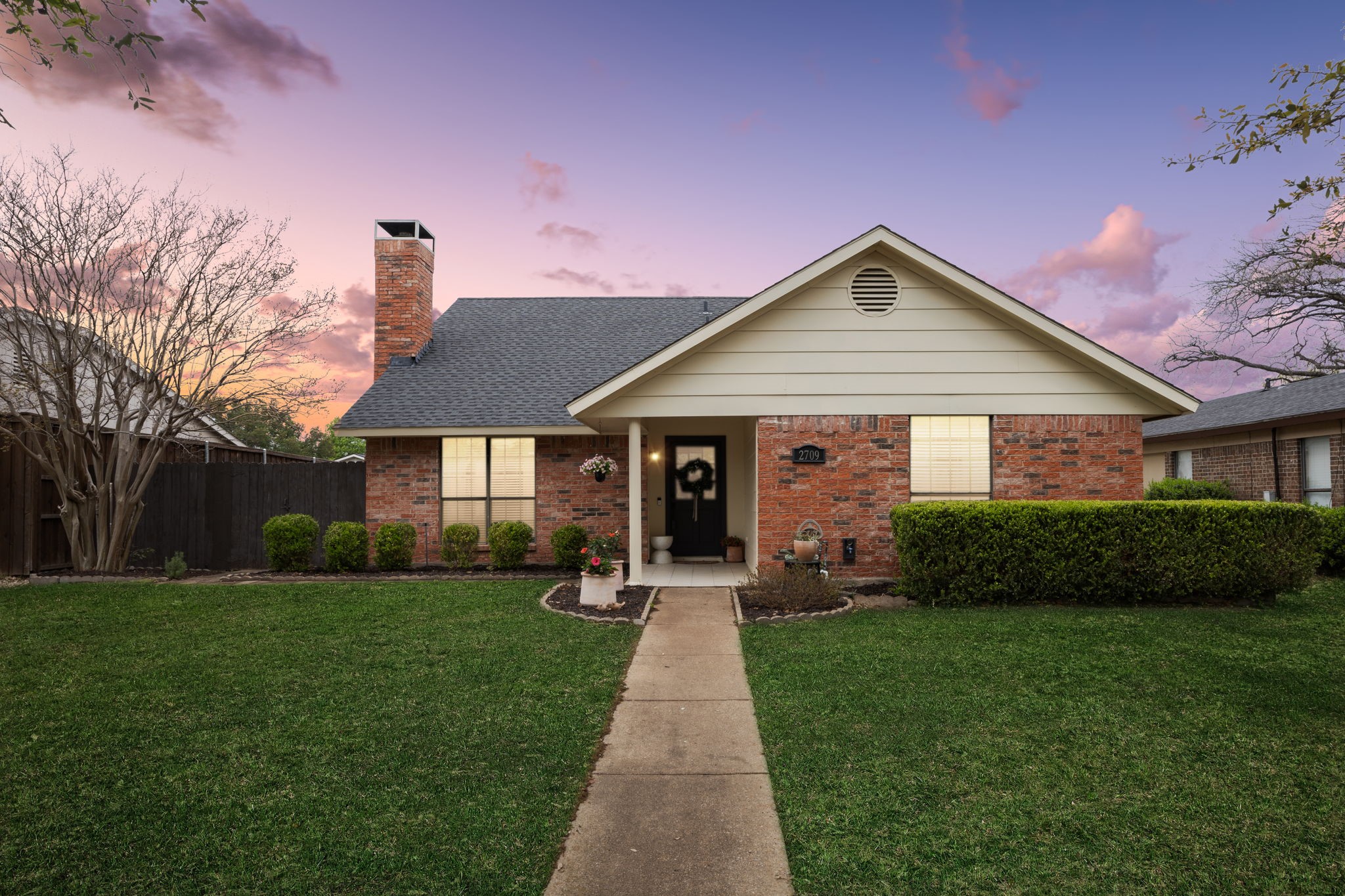 2709 Holy Cross Lane Garland TX 75044