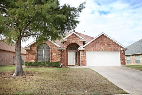 5033 Roundtree Court Haltom City TX 76137