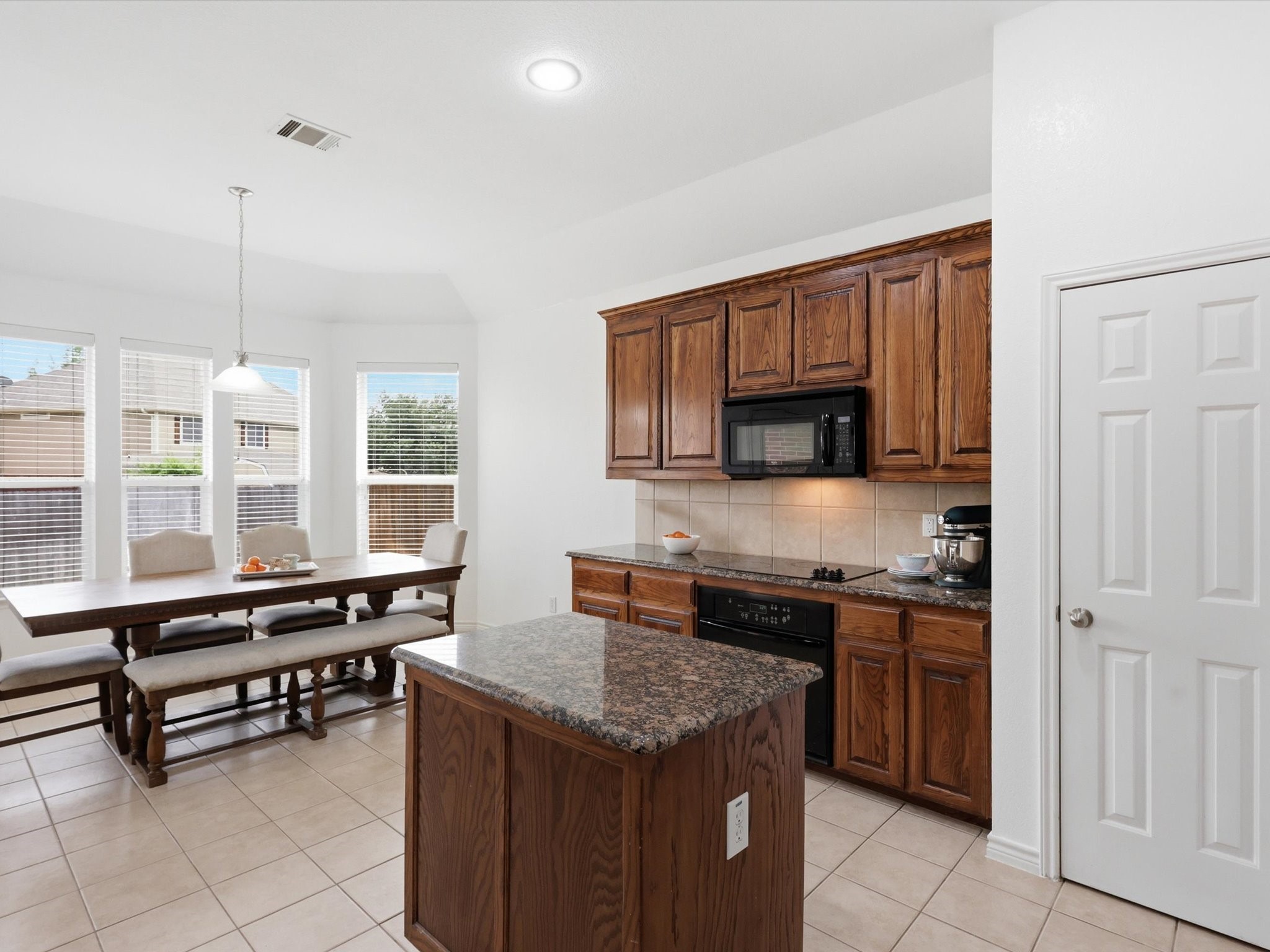 708 Date Court Burleson TX 76028