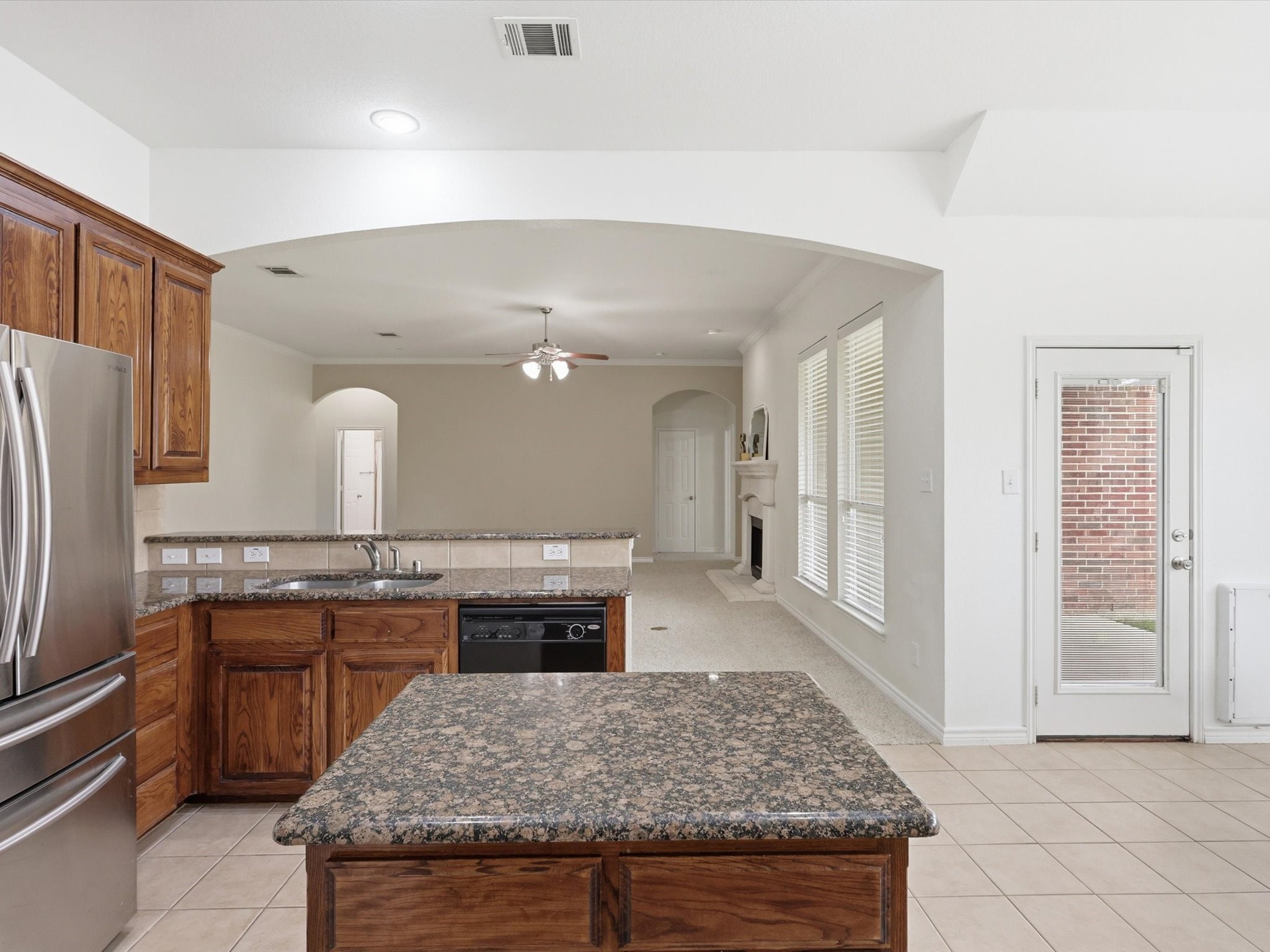 708 Date Court Burleson TX 76028