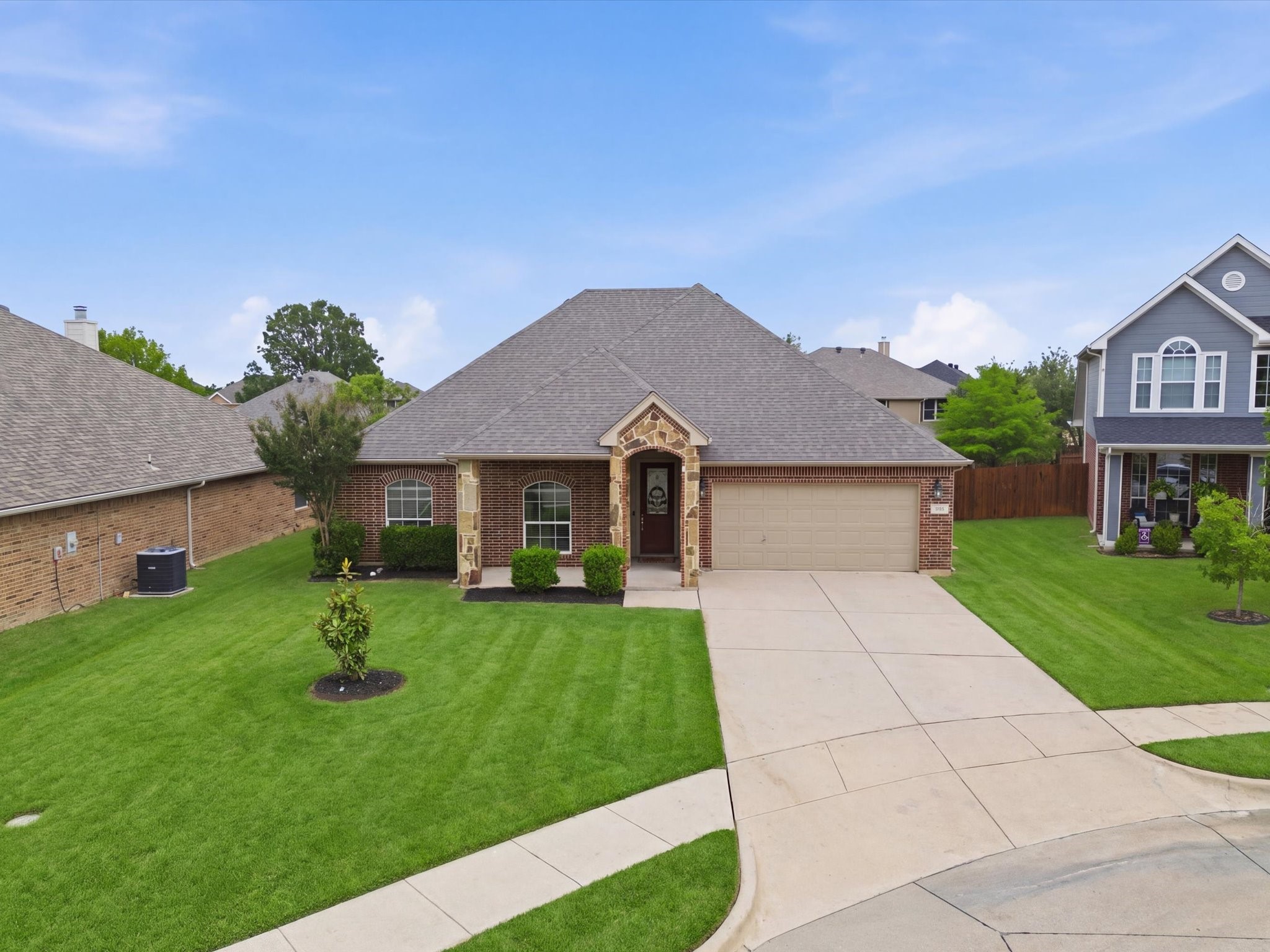 708 Date Court Burleson TX 76028
