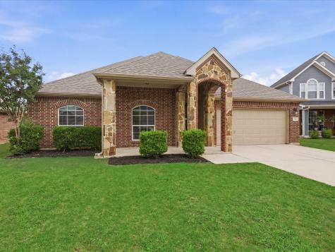 708 Date Court Burleson TX 76028