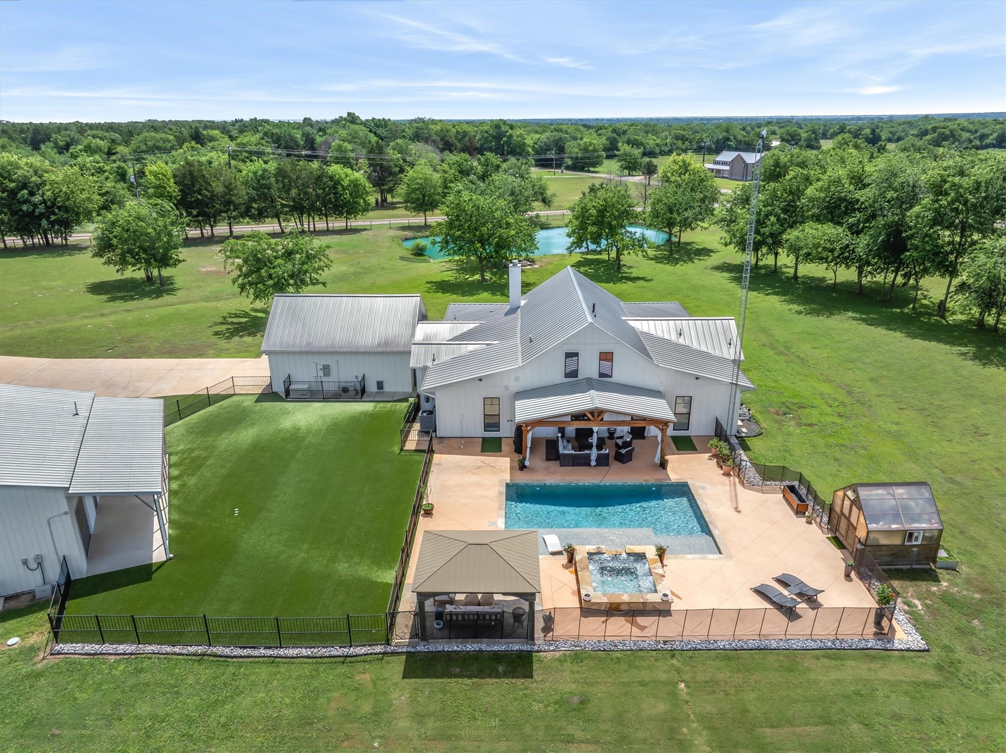 185 Vz County Road 3818 Wills Point TX 75169