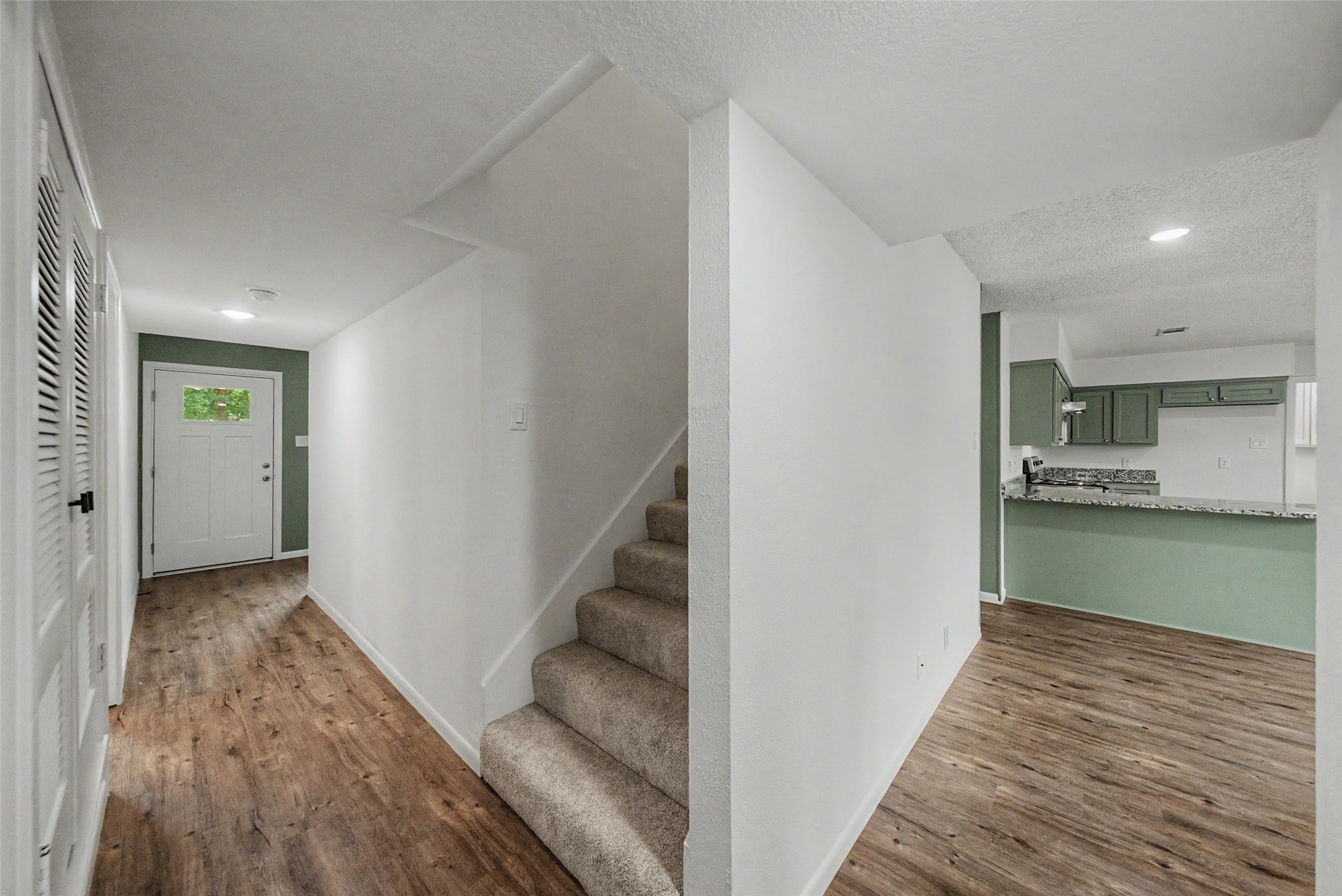 805 Stratford Drive Bedford TX 76021