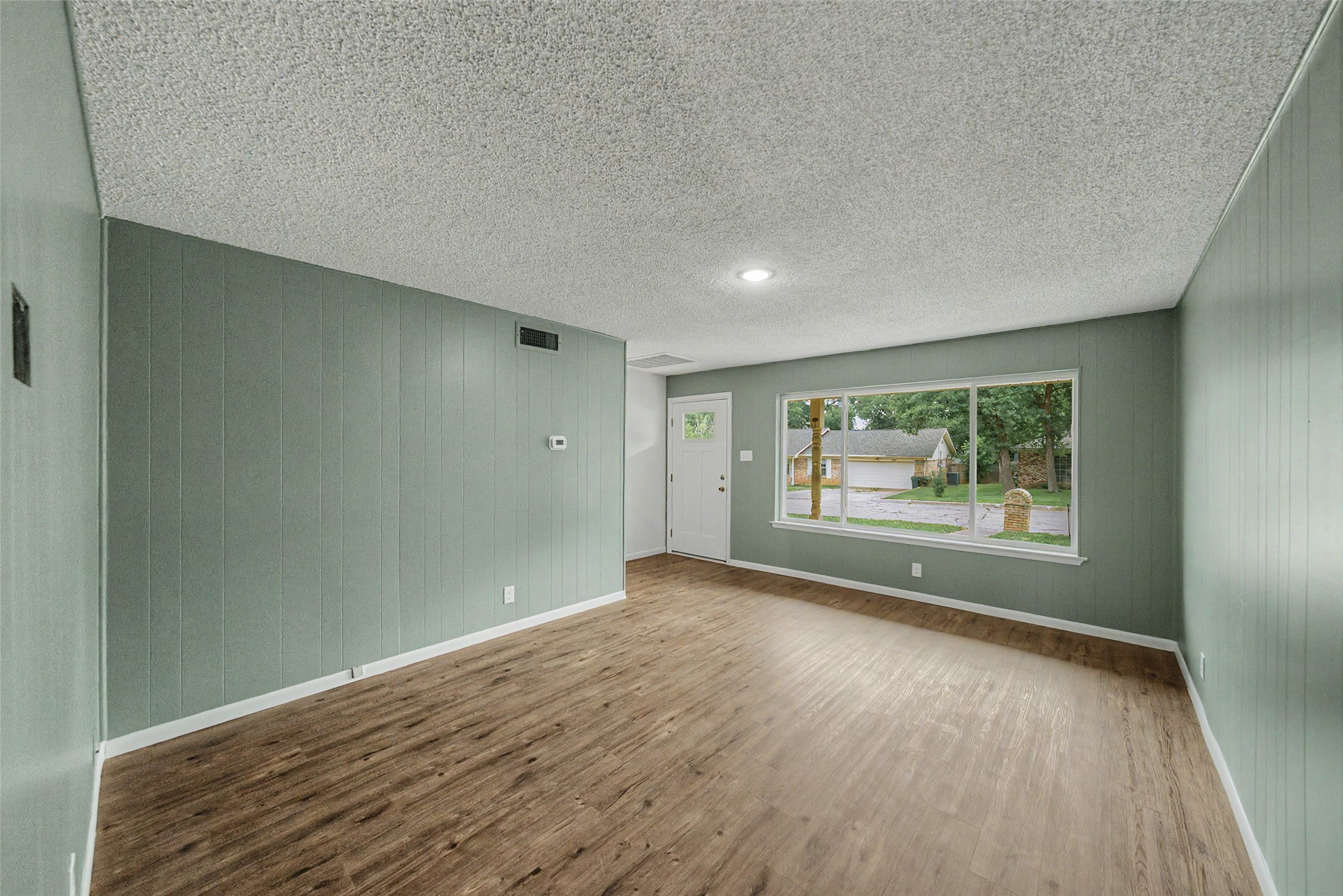 805 Stratford Drive Bedford TX 76021