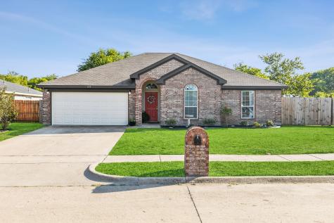 920 Creekview Drive Waxahachie TX 75165