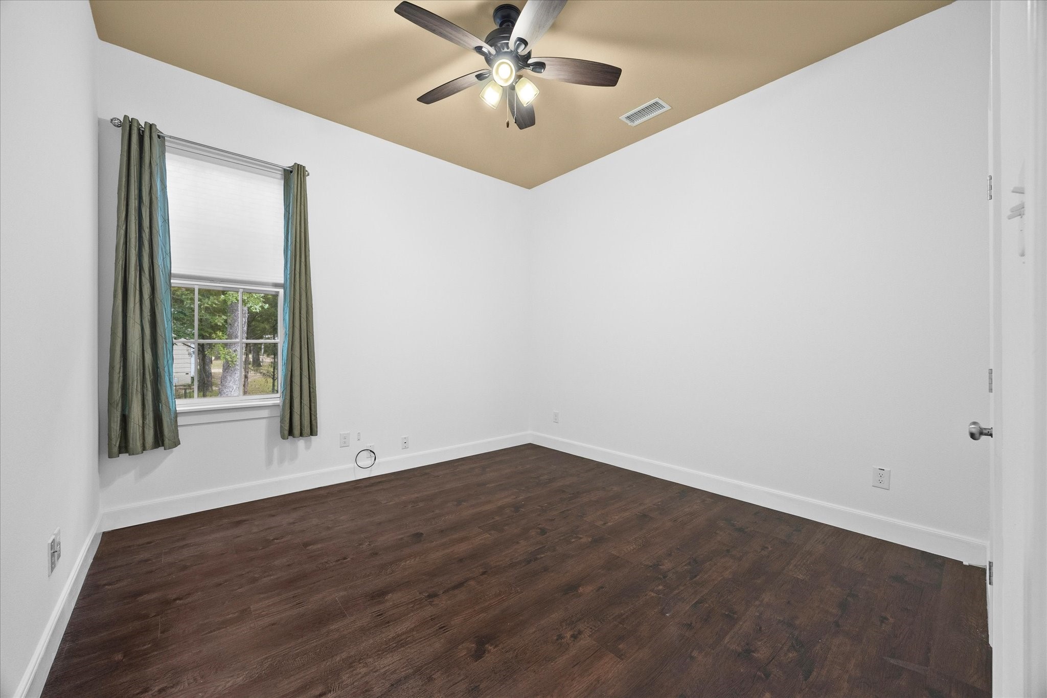 2526 Fox Point Circle Quinlan TX 75474