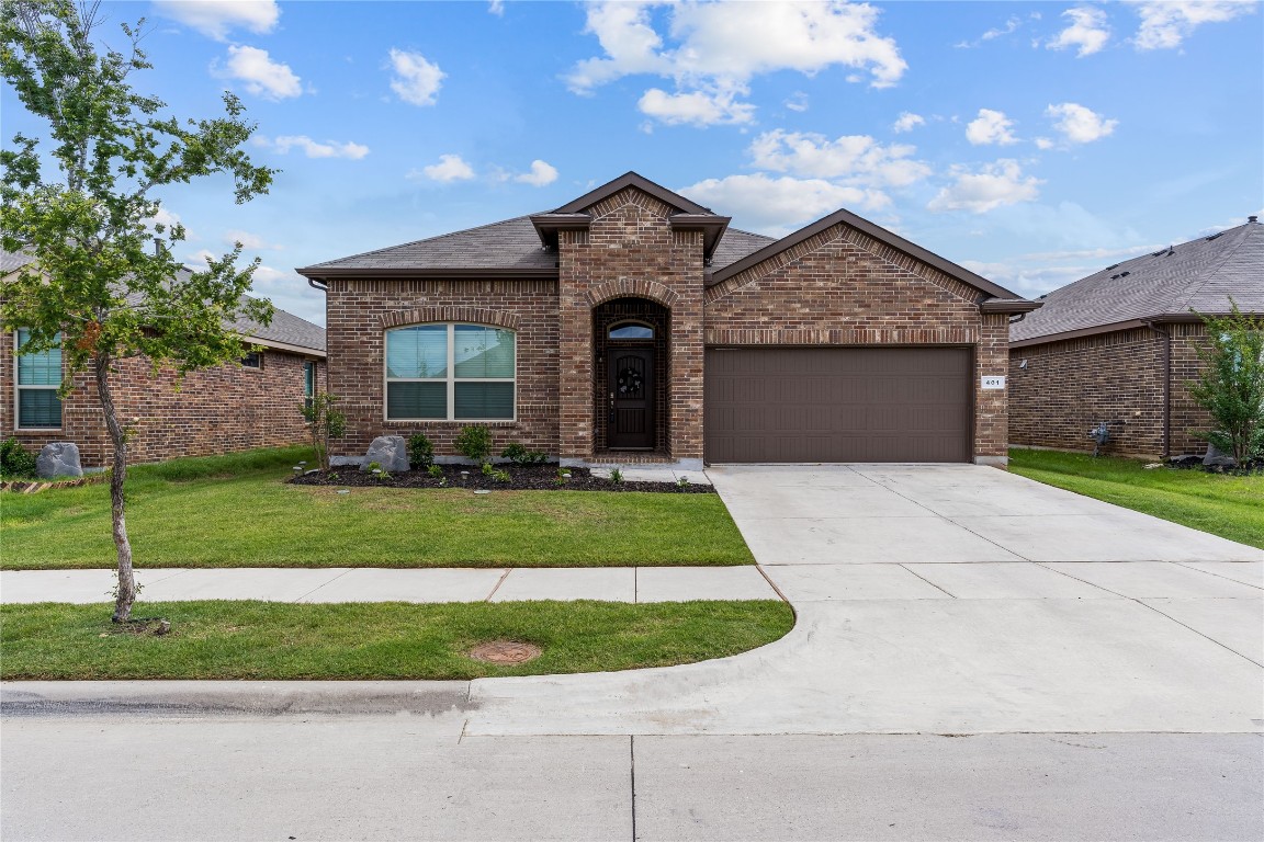 401 Goldfinch Road Denton TX 76210