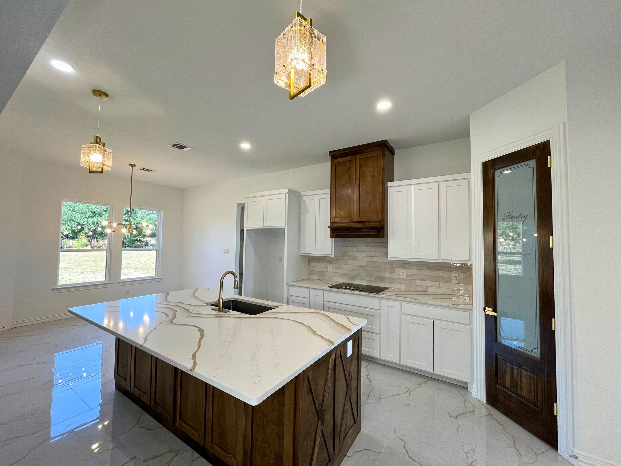 105 Oxford Court Weatherford TX 76088