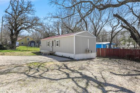 88 Live Oak Street Alvarado TX 76009