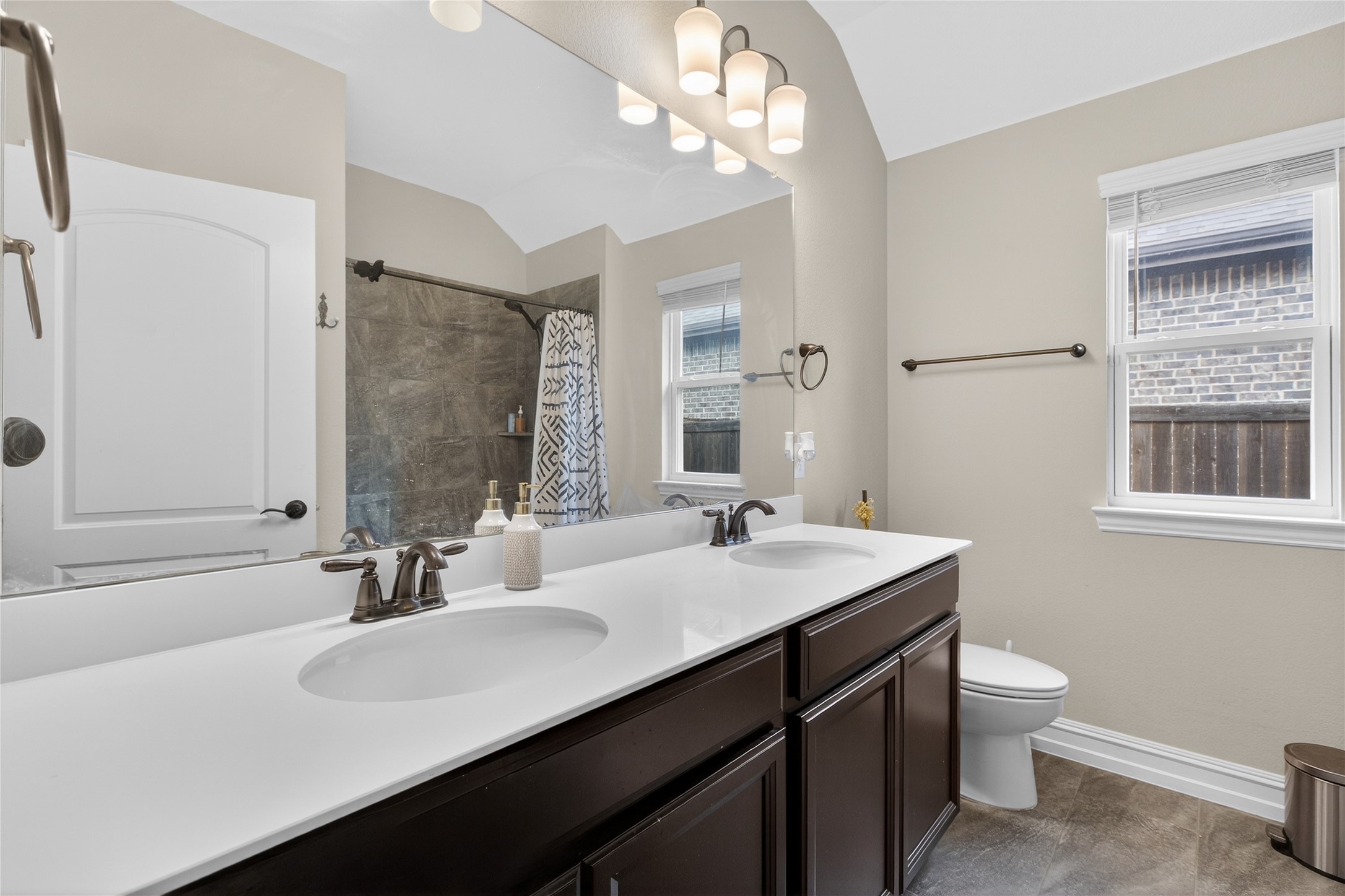 3104 Treyburn Lane Mansfield TX 76084
