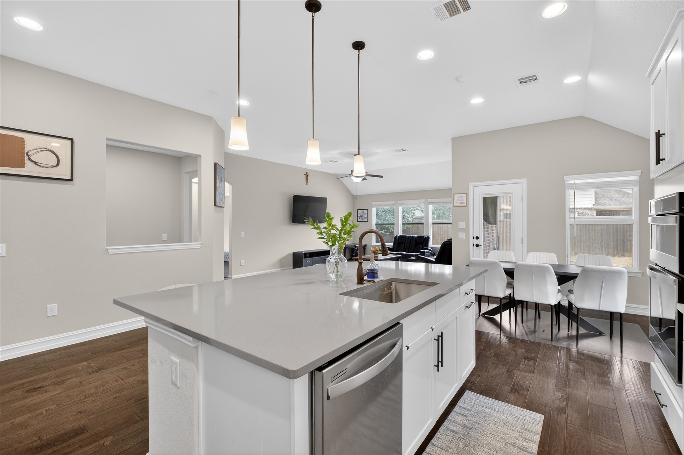 3104 Treyburn Lane Mansfield TX 76084