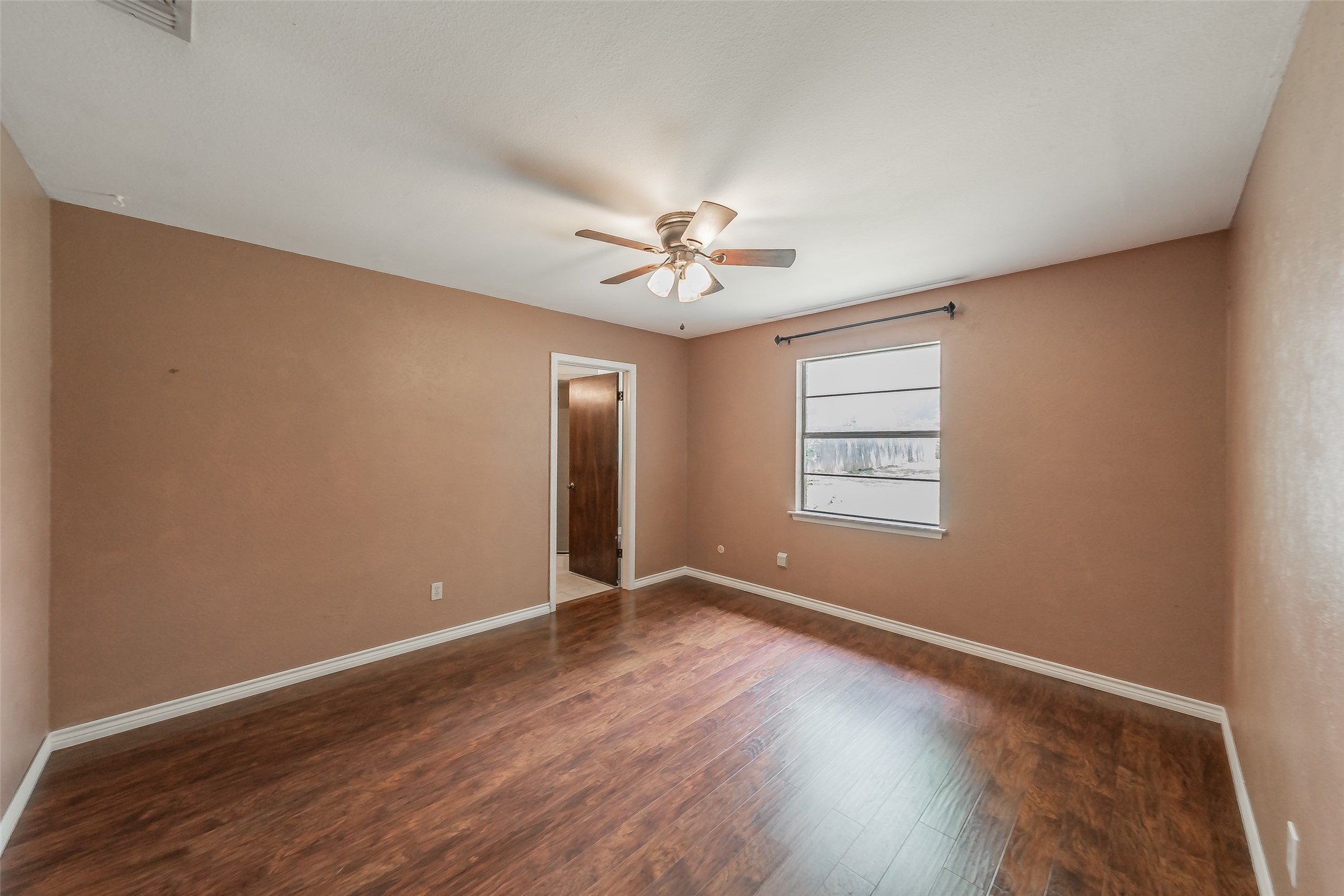 733 Bluebonnet Drive Hurst TX 76053