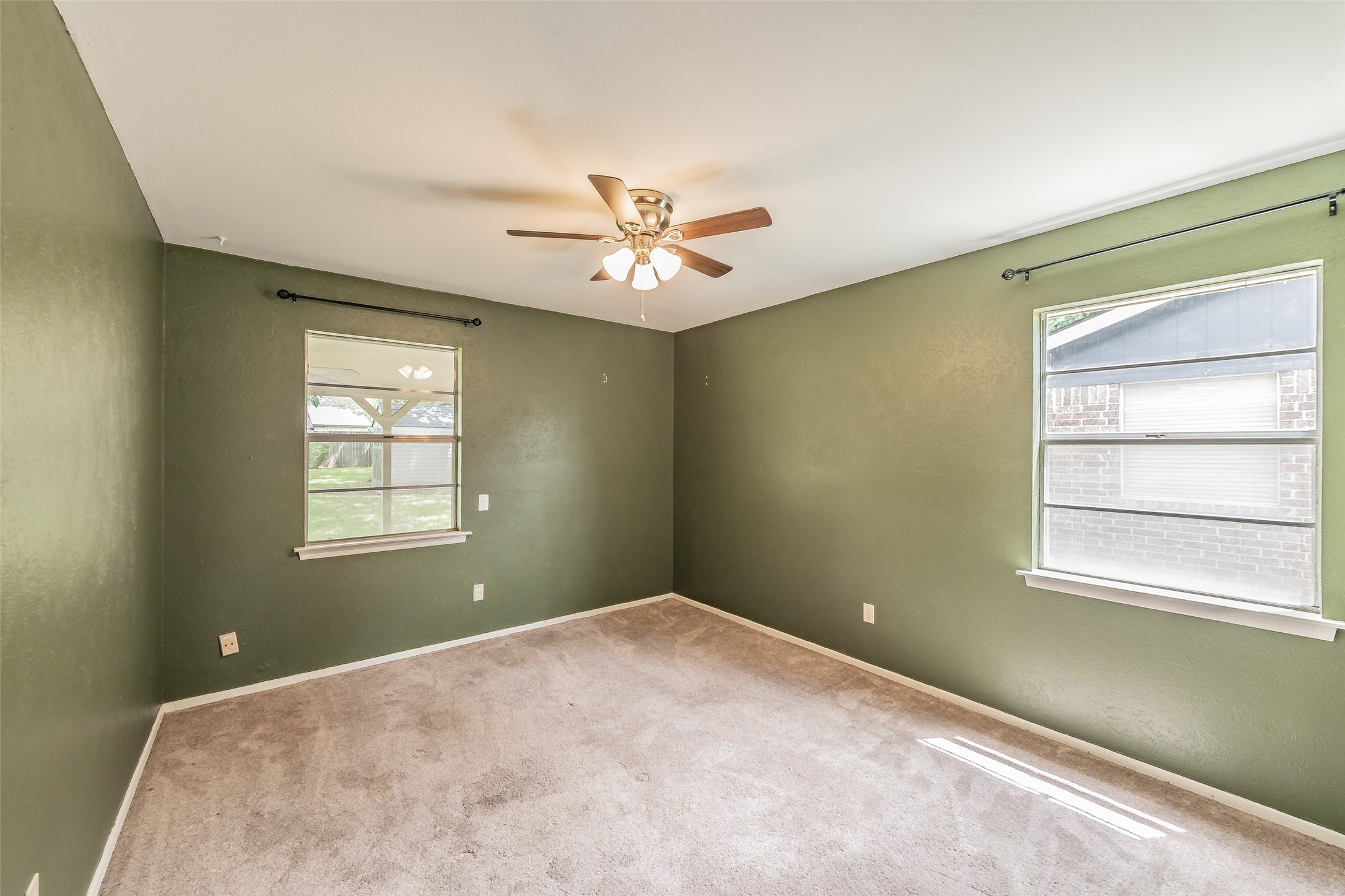 733 Bluebonnet Drive Hurst TX 76053
