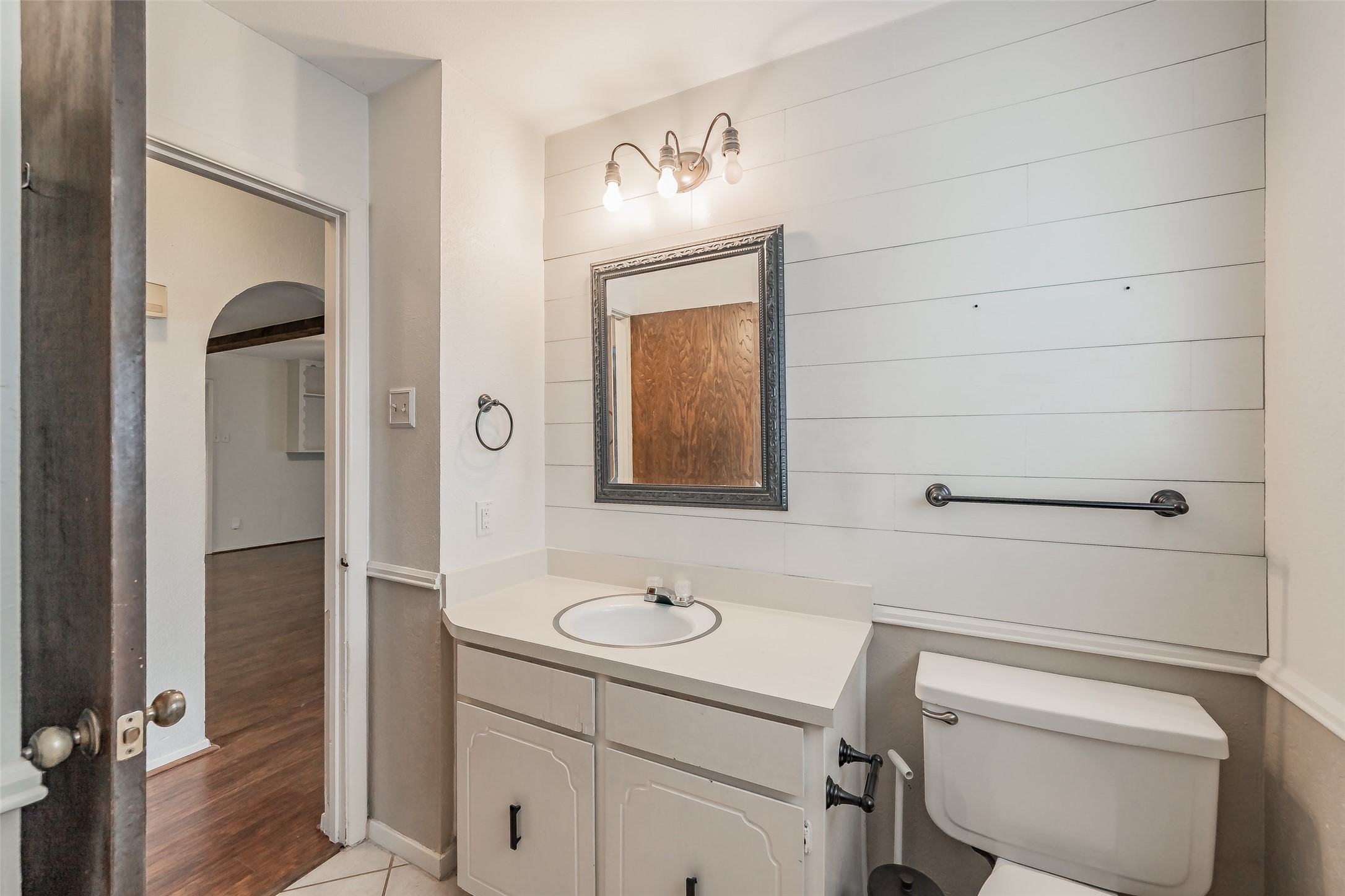 733 Bluebonnet Drive Hurst TX 76053