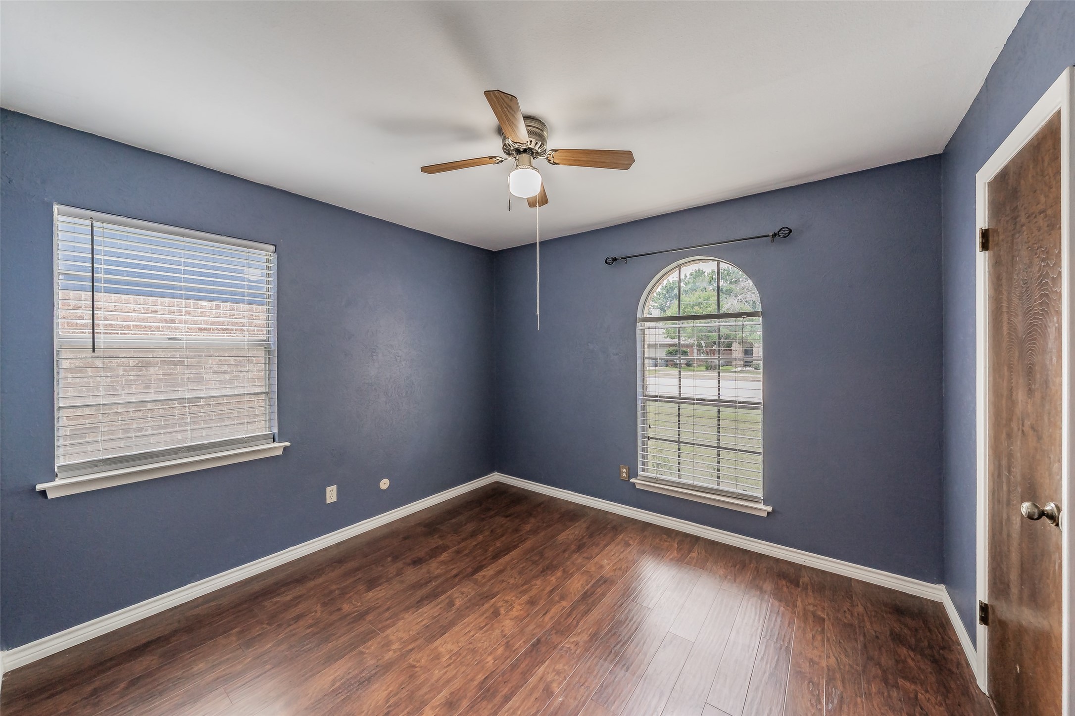 733 Bluebonnet Drive Hurst TX 76053