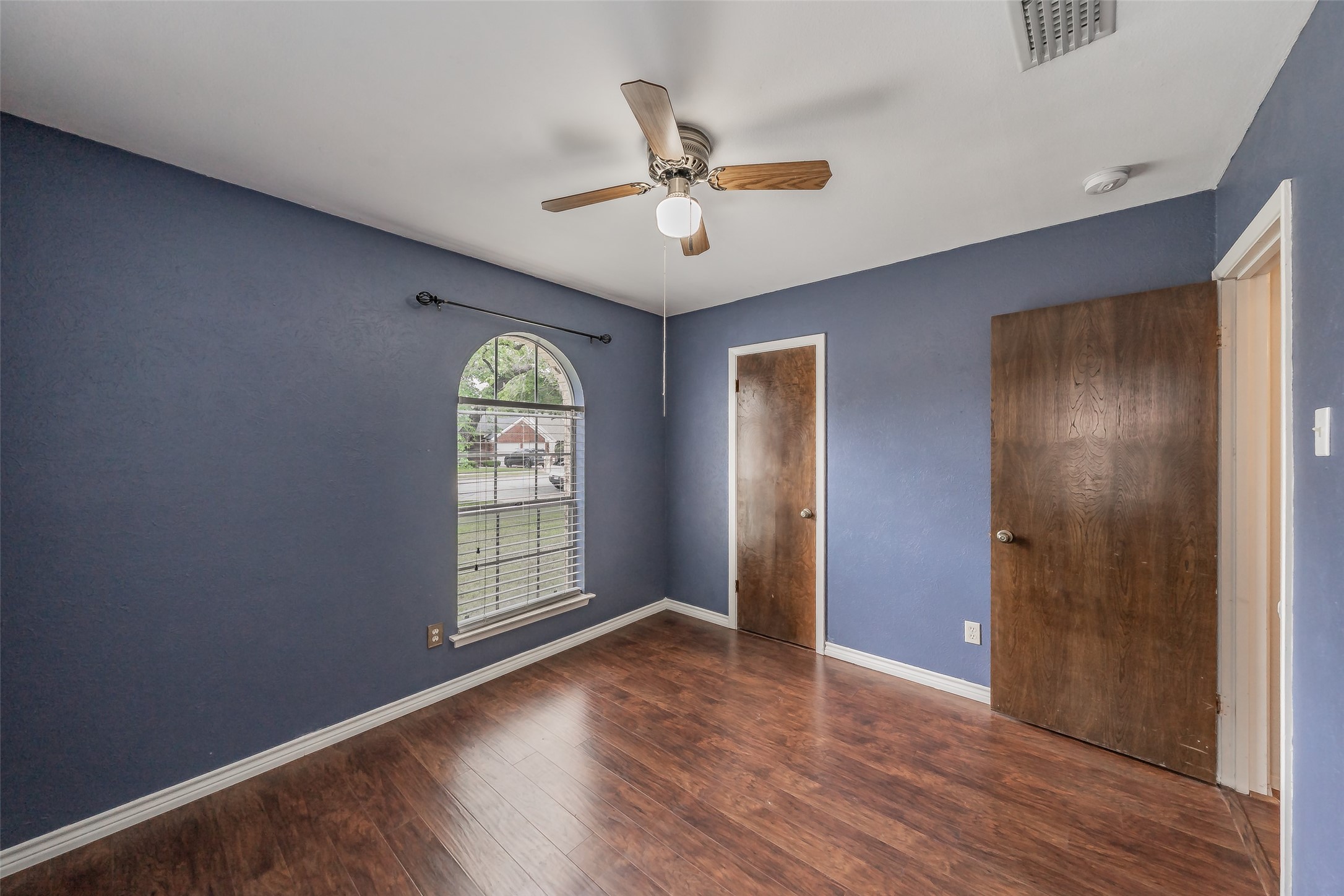 733 Bluebonnet Drive Hurst TX 76053