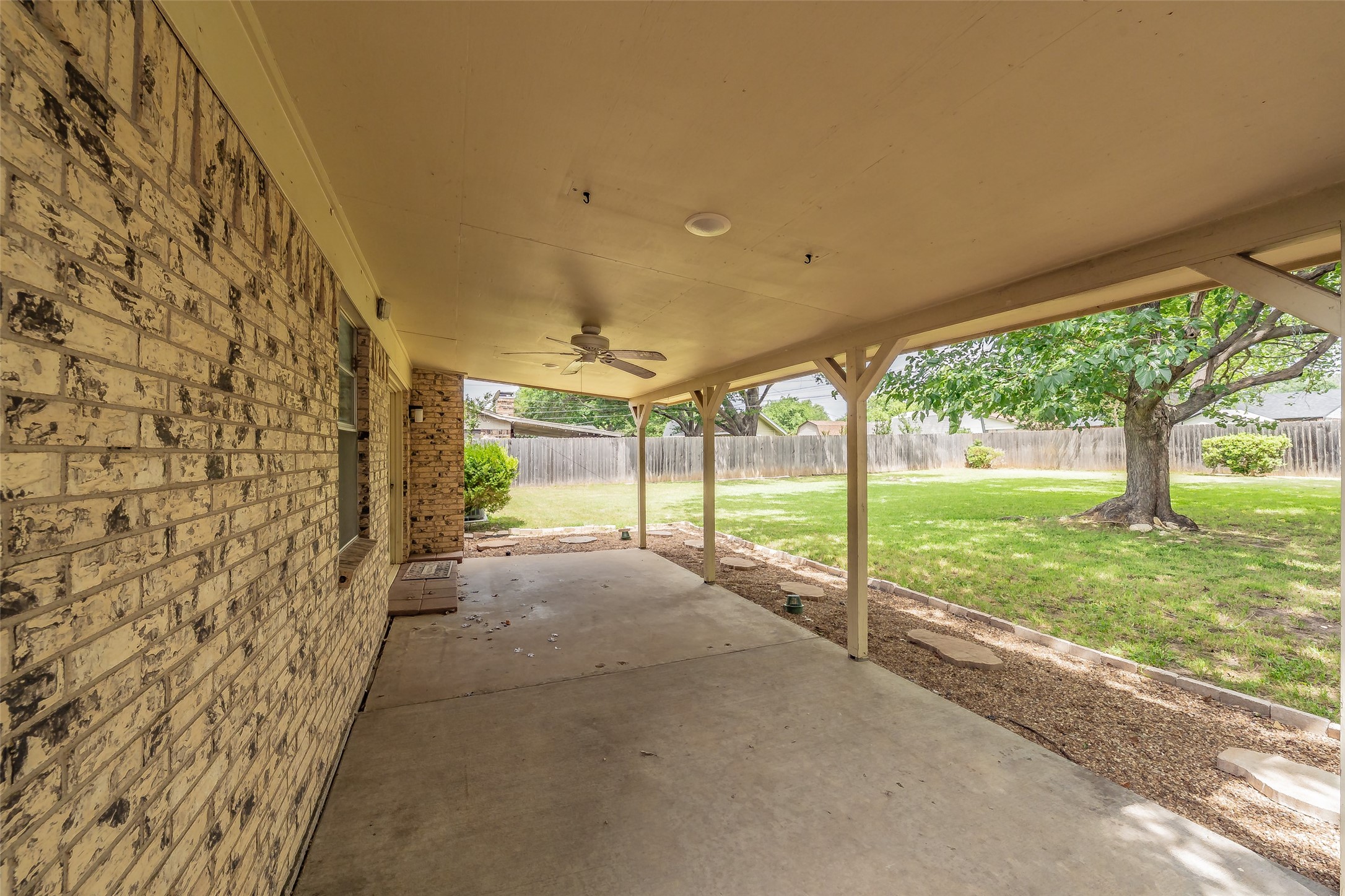 733 Bluebonnet Drive Hurst TX 76053