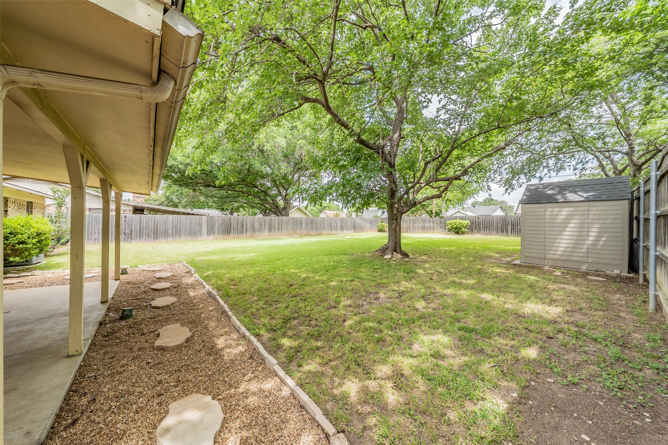 733 Bluebonnet Drive Hurst TX 76053