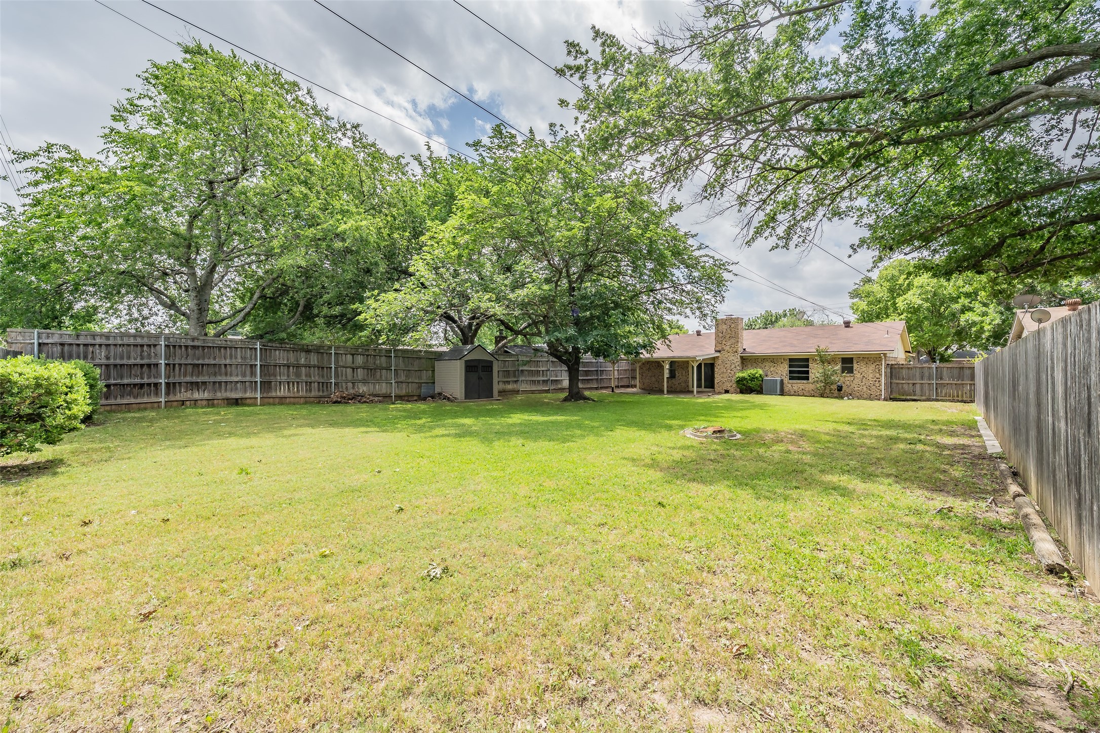 733 Bluebonnet Drive Hurst TX 76053