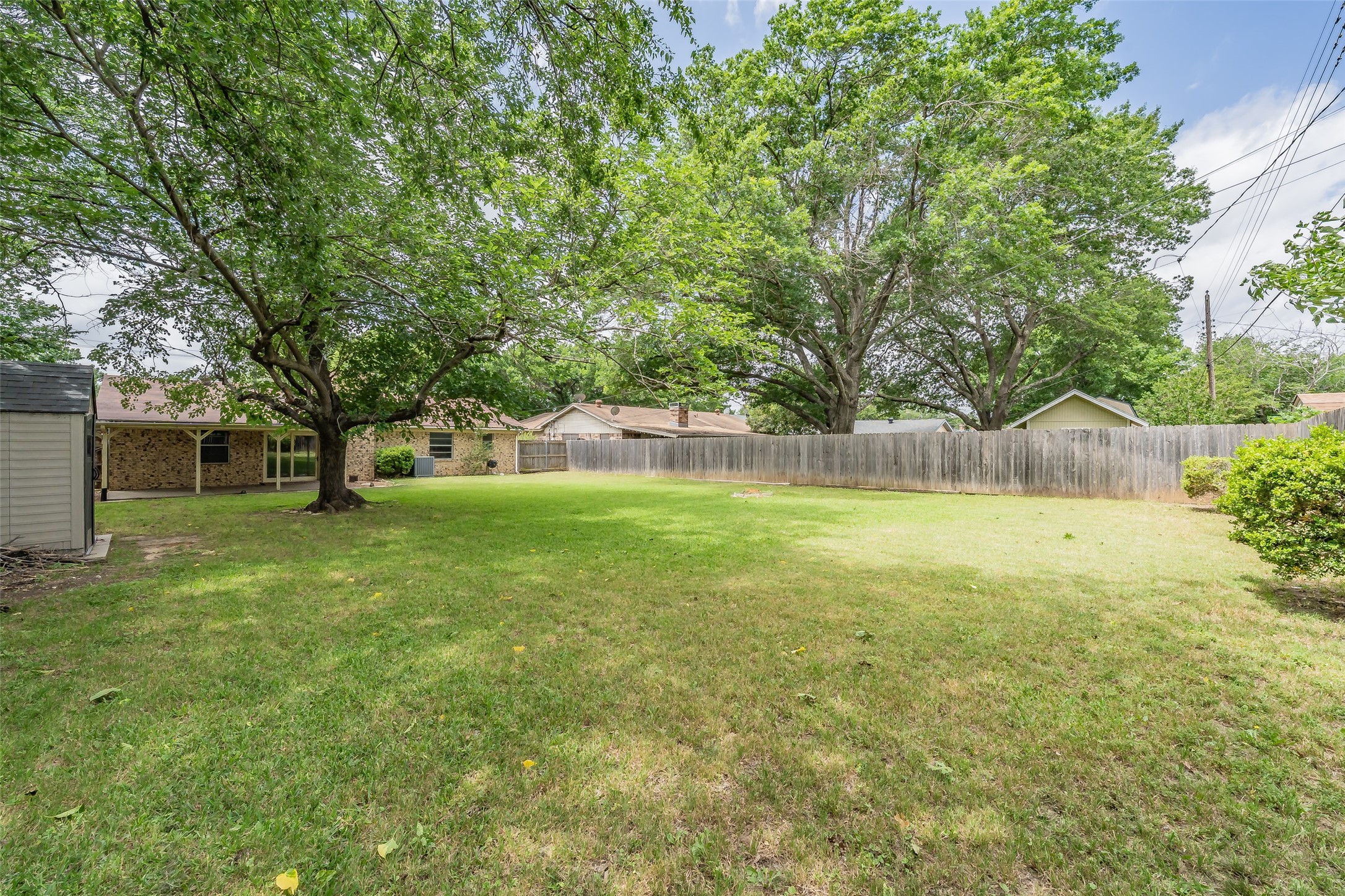 733 Bluebonnet Drive Hurst TX 76053