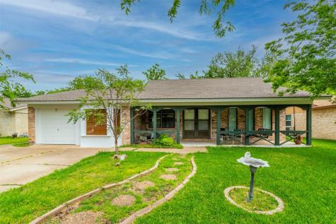 438 Blueberry Lane Grand Prairie TX 75052