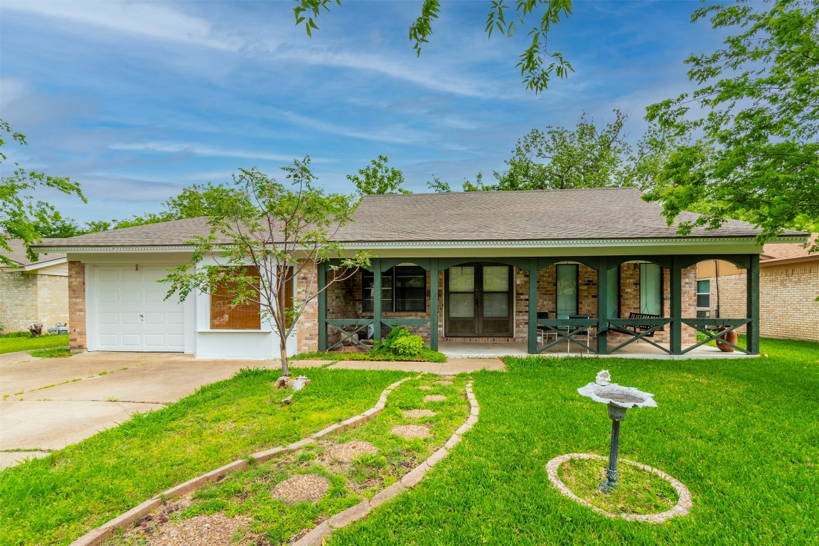 438 Blueberry Lane Grand Prairie TX 75052