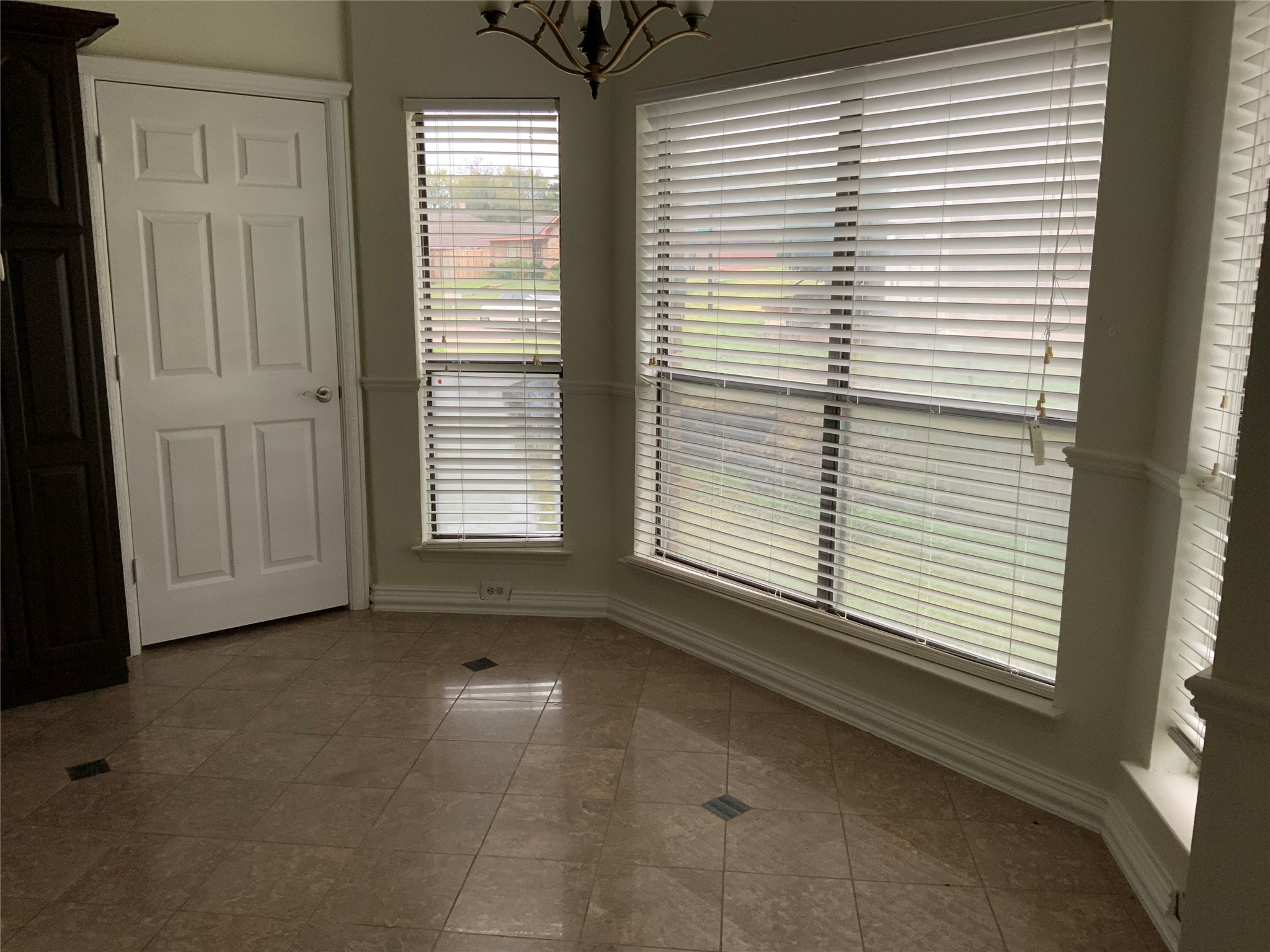 404 Saddle Head Drive Desoto TX 75115