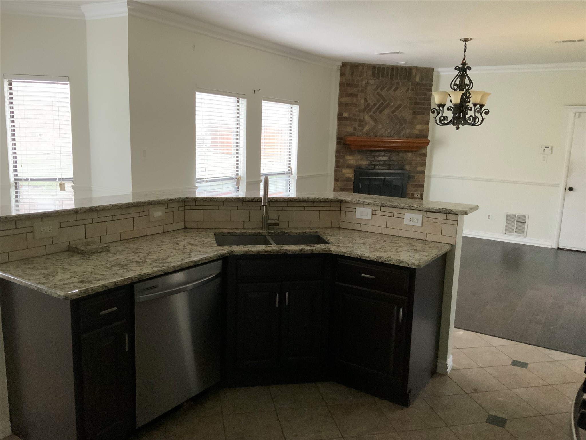404 Saddle Head Drive Desoto TX 75115