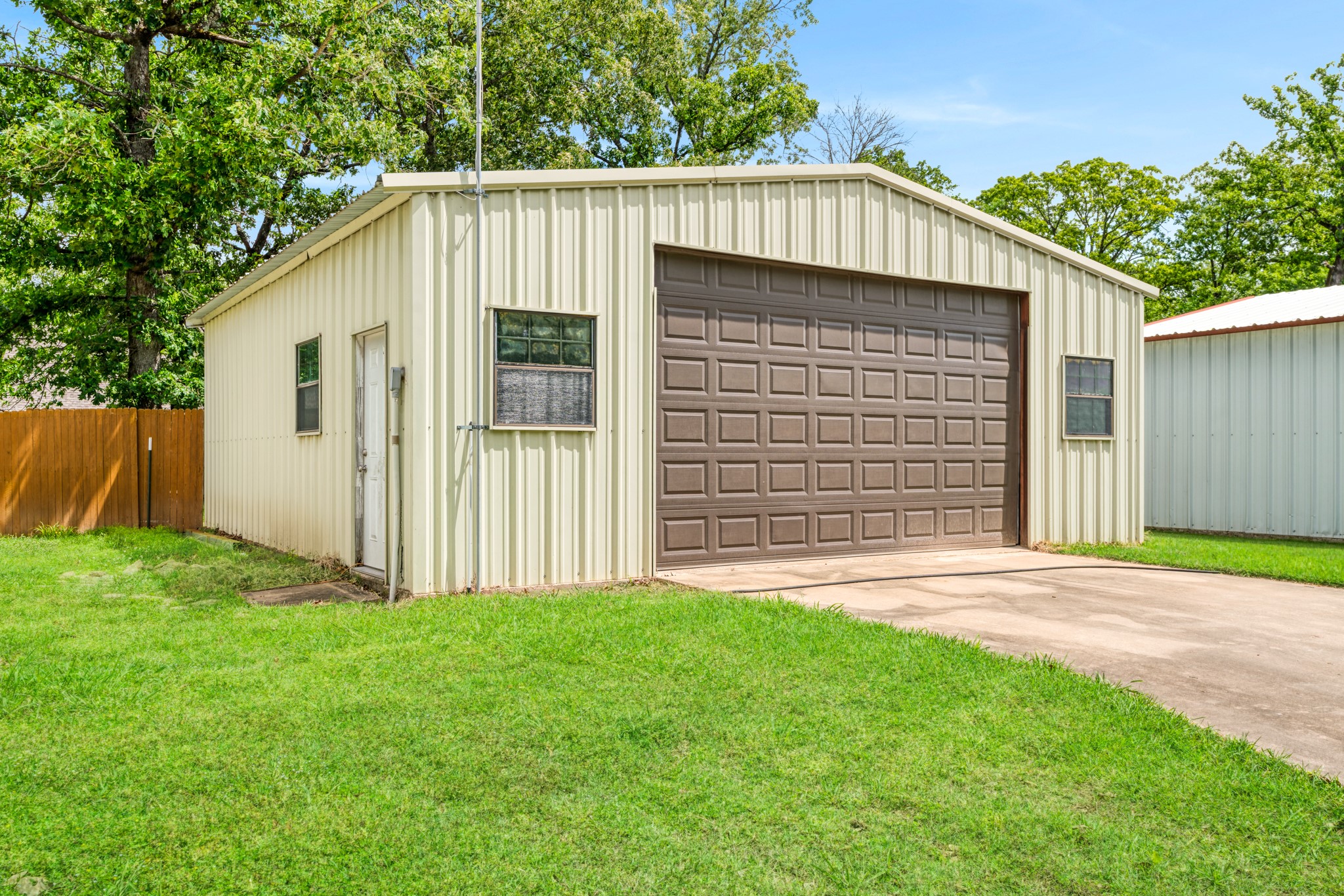 212 Wooded Hills Drive Powderly TX 75473