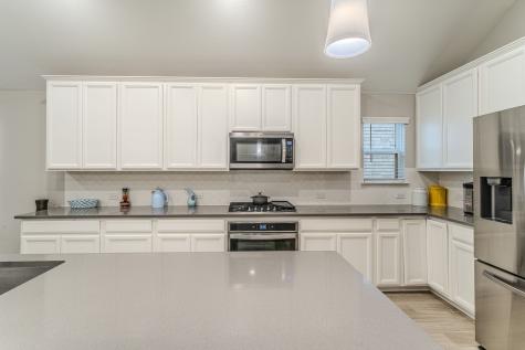 1048 Pinnacle Breeze Drive Fort Worth TX 76052