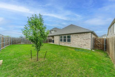 1048 Pinnacle Breeze Drive Fort Worth TX 76052