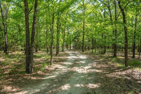 8004 County Road 2412 Quinlan TX 75474