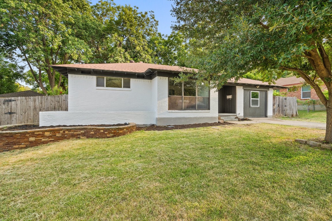 708 Parkmont Drive Garland TX 75041