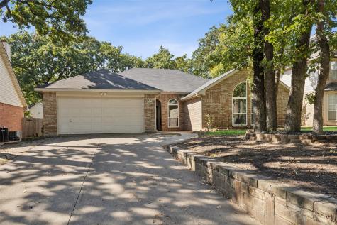 527 Woodhill Court Grapevine TX 76051
