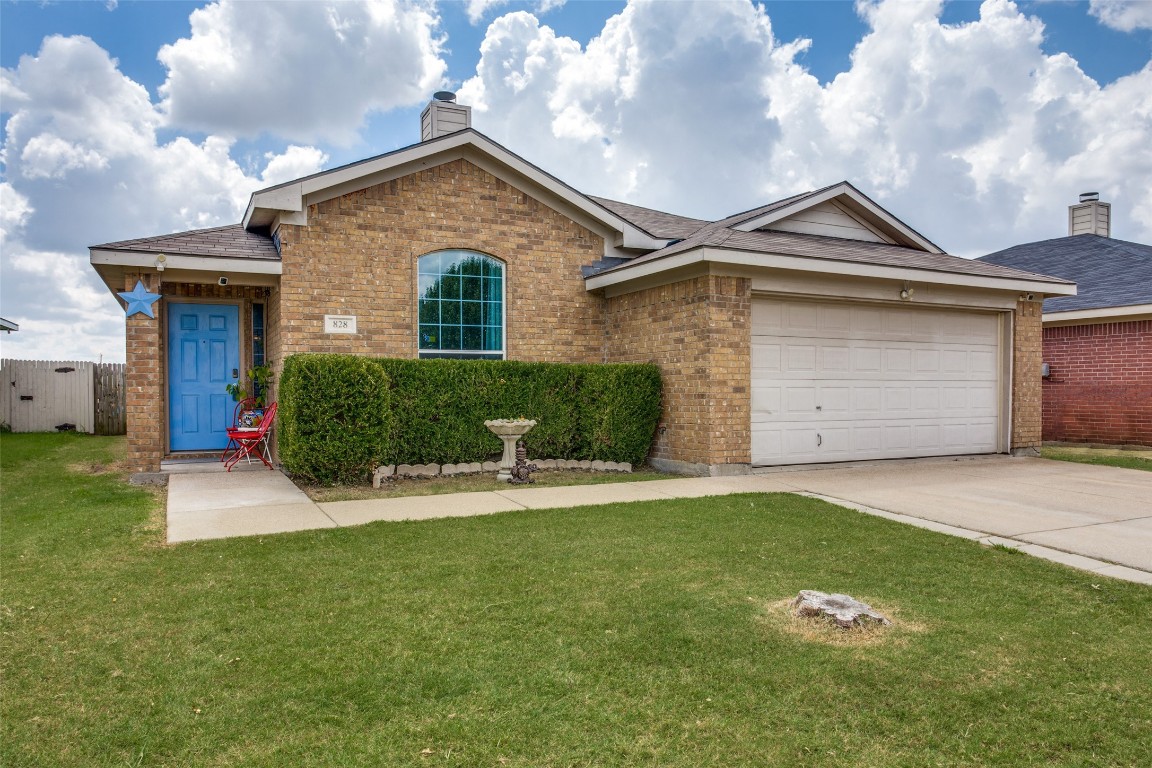 828 Buffalo Springs Drive Fort Worth TX 76140