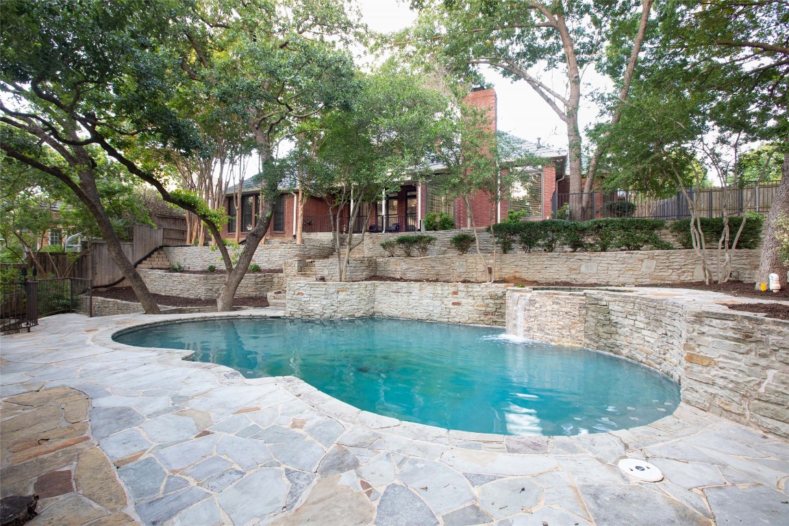 2315 Table Rock Court Arlington TX 76006