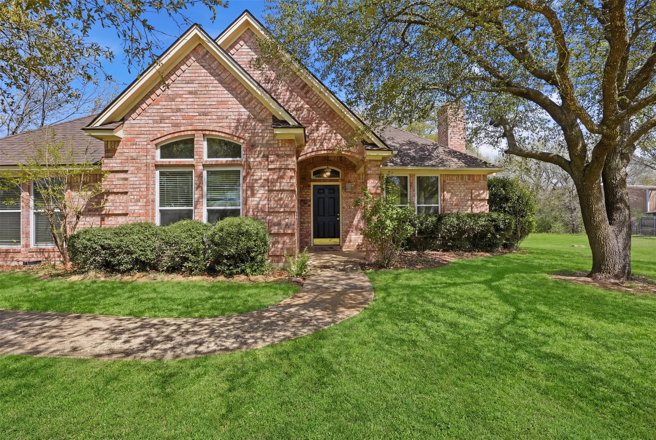 4121 Oakview Circle Alvarado TX 76009